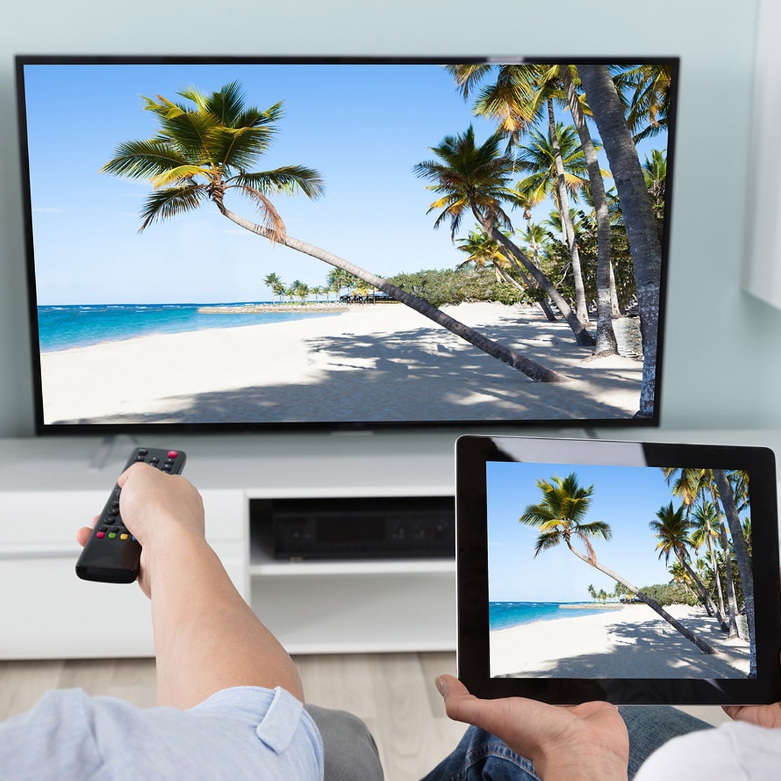 جهاز عرض شاشة الهاتف على شاشة التلفيزيون